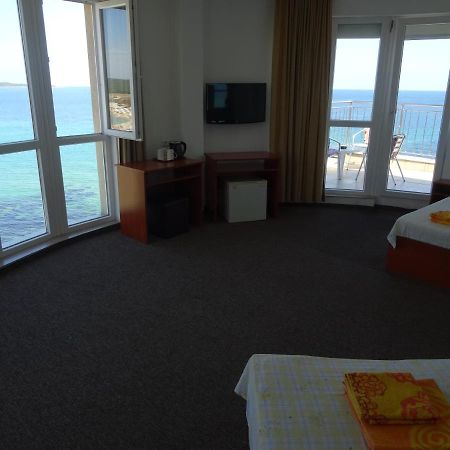 Dobrevi Guest House 普里莫尔斯科 外观 照片